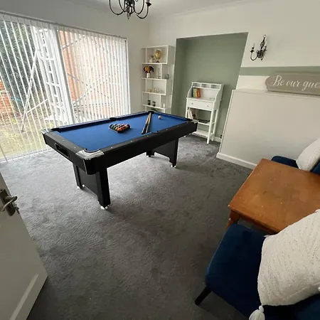 Large 8 Bedroom House In Edgbaston Birmingham Buitenkant foto
